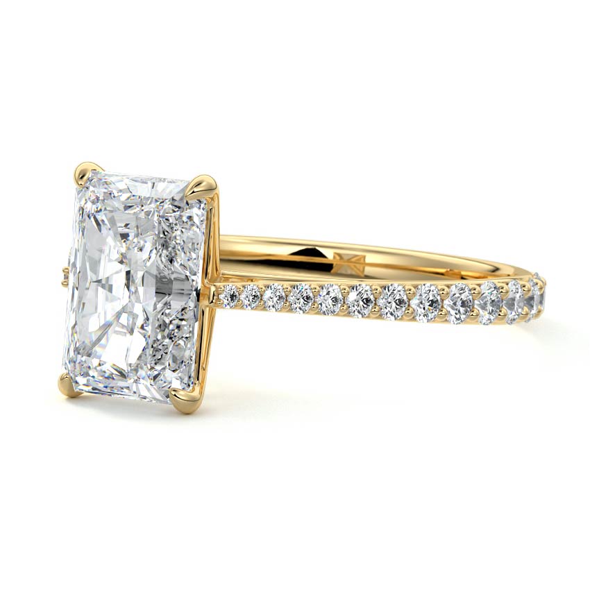 2.50 CT Radiant Cut Solitaire Lab Grown Diamond Engagement Ring For Her