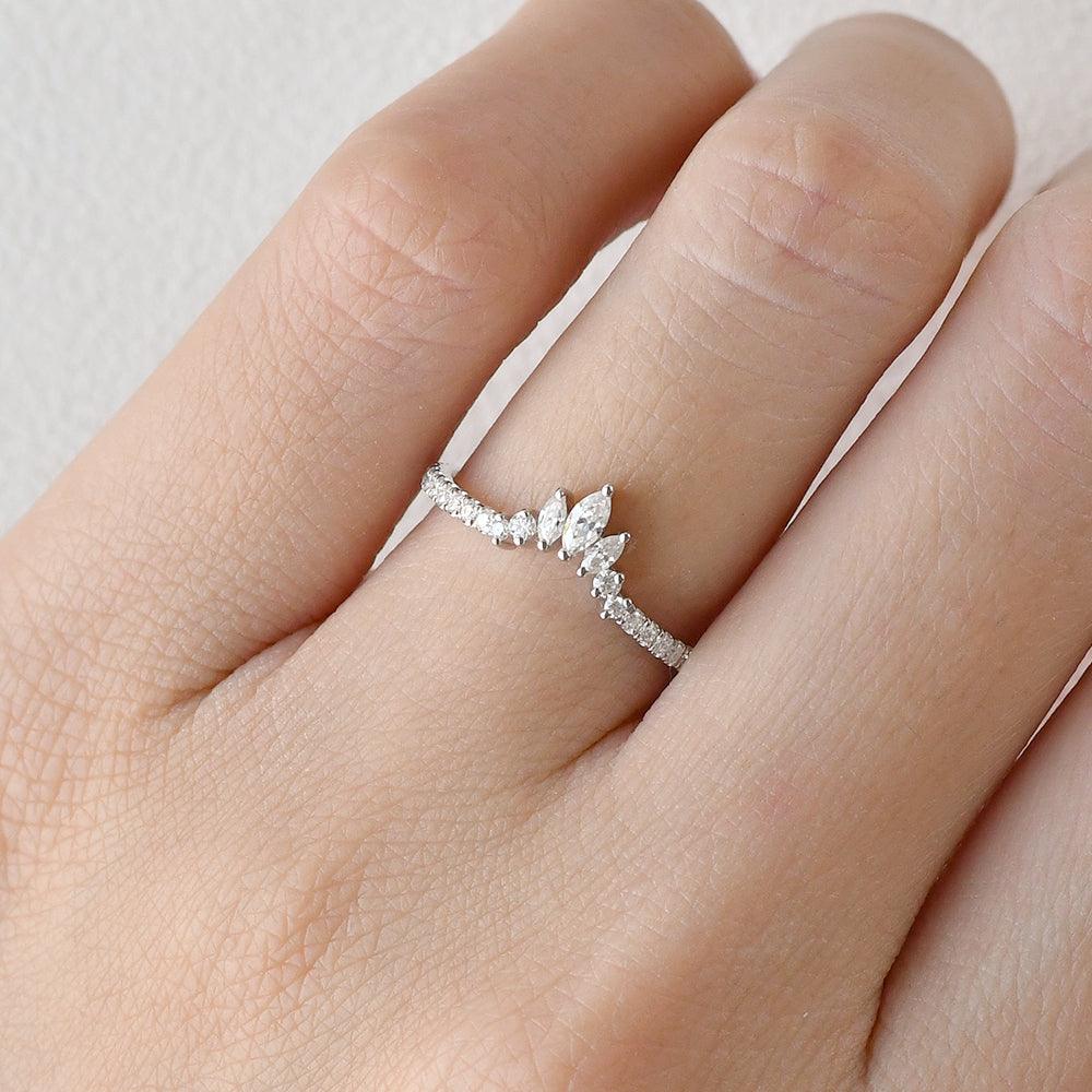 0.60 TCW Marquise And Round Curved Moissanite Wedding Band