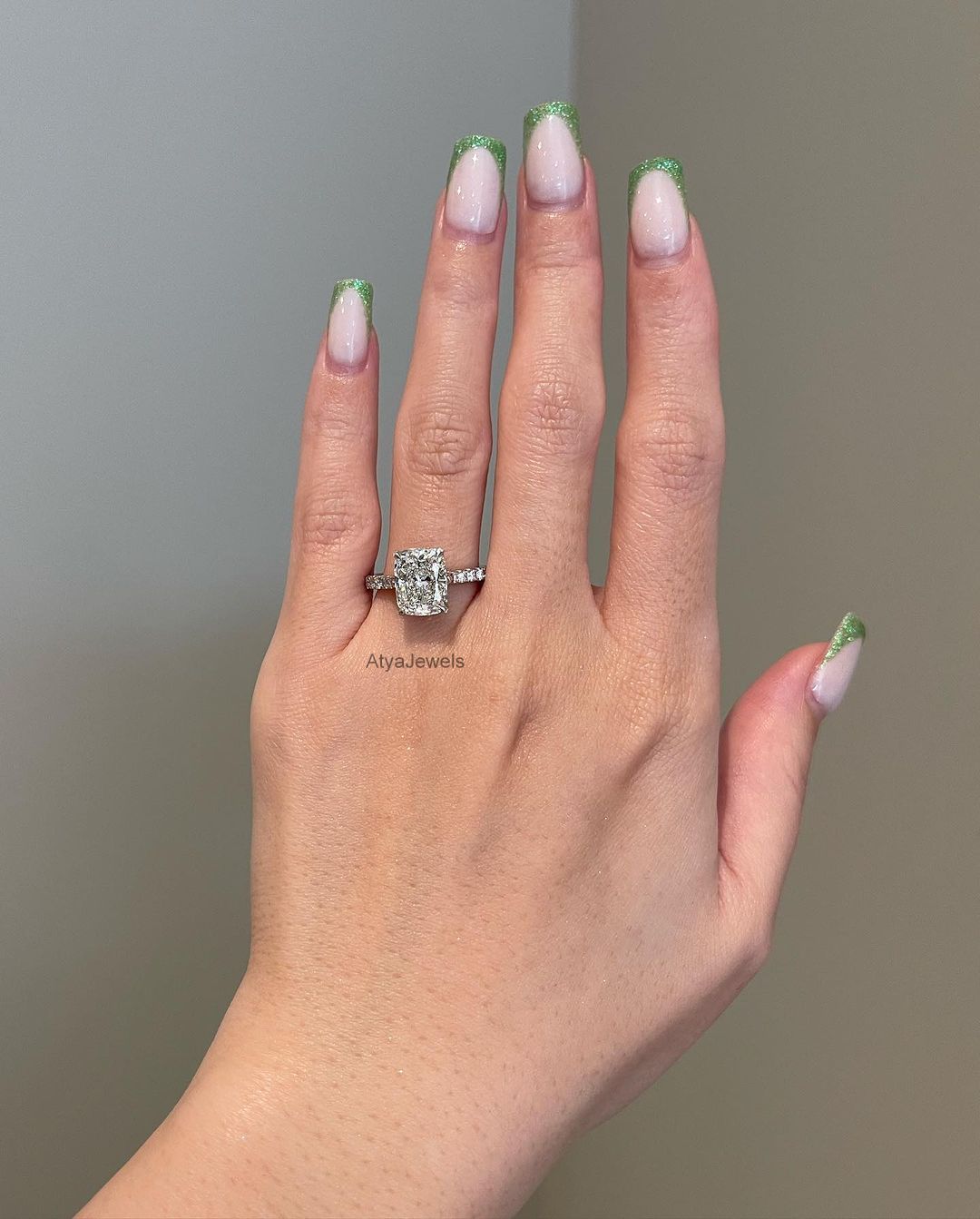 2.50 CT Cushion Cut Moissanite Anniversary Ring