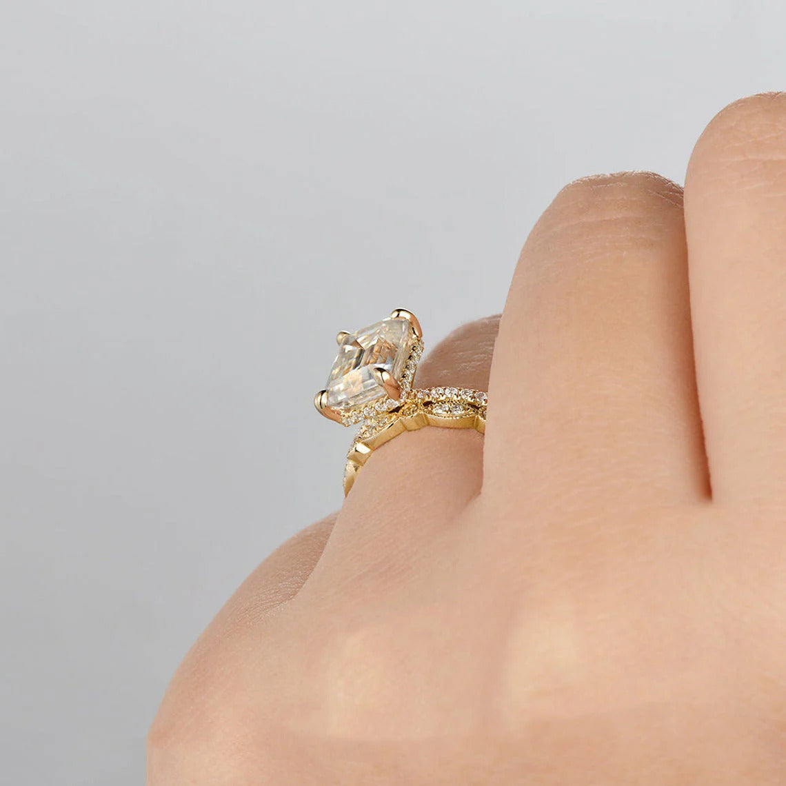 2.50 CT Emerald Cut Moissanite Bridal Ring Set