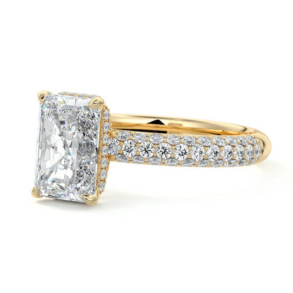 2.50 CT Radiant Cut Lab Grown Diamond Anniversary Ring For Wife