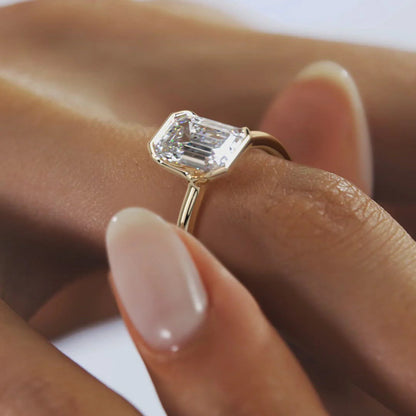 2.00 CT Emrald Cut Moissanite Engagement Ring