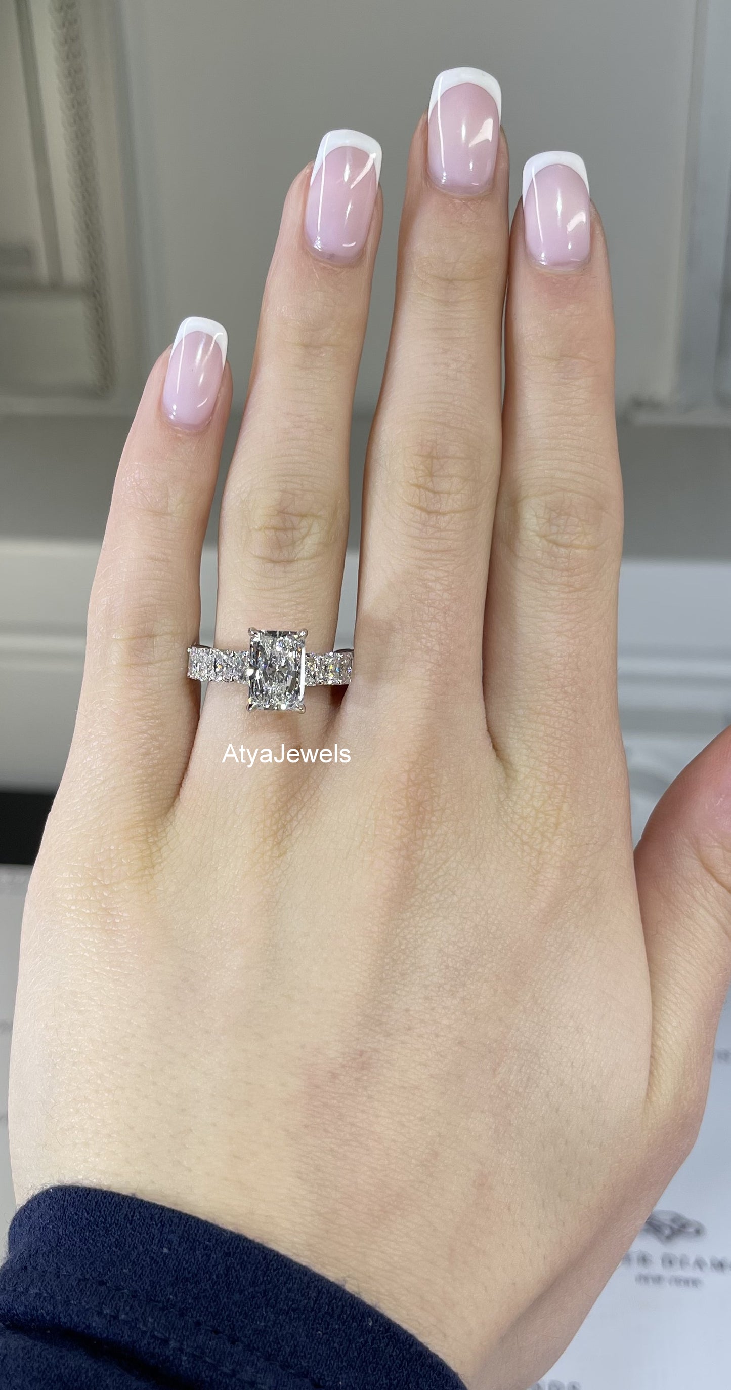 2.50 CT Radiant Cut Lab Grown Diamond Engagement Ring