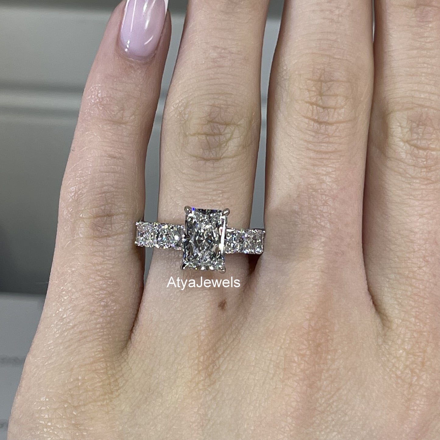 2.50 CT Radiant Cut Lab Grown Diamond Engagement Ring