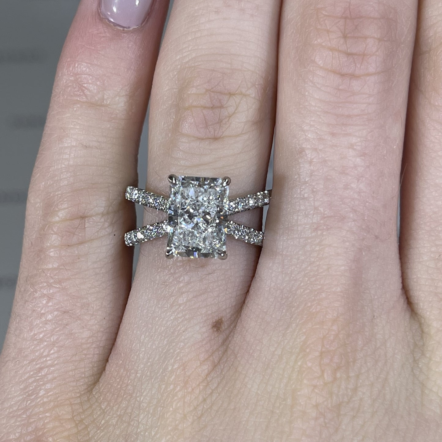 2.50 CT Radiant Cut Lab Grown Diamond Engagement Ring