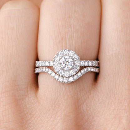 1.50 CT Round Cut Moissanite Engagement Ring