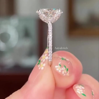 3.00 CT Oval Cut Moissanite Engagement Ring