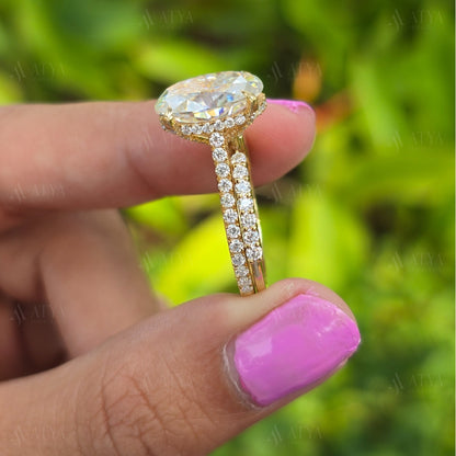 4.00 CT Oval Moissanite Wedding Bridal Set Ring Oval Cut Engagement Ring Set with Eternity Diamond Matching Band Hidden Halo Ring