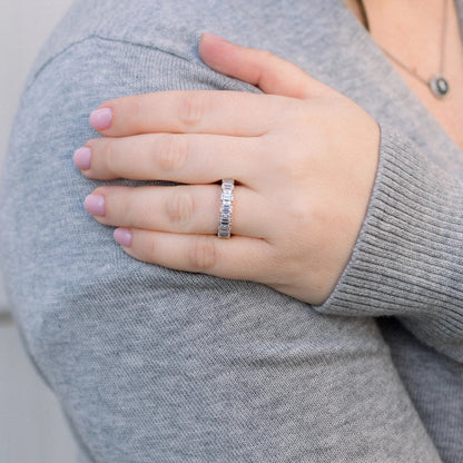 2.00 TCW EMERALD CUT & ROUND MOISSANITE ETERNITY WEDDING BAND