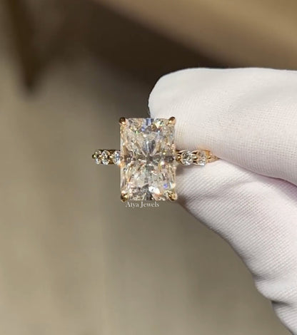 3.00 CT Radiant Cut Moissanite Engegament Ring