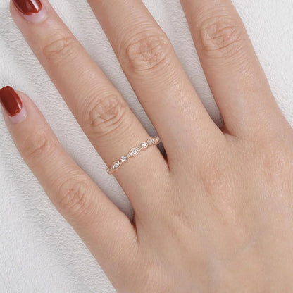 0.20 TCW Round Brilliant Cut Moissanite Unique Wedding Band