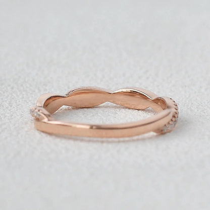 0.50 TCW Round Brilliant Cut Infinity Shank Unique Wedding Band