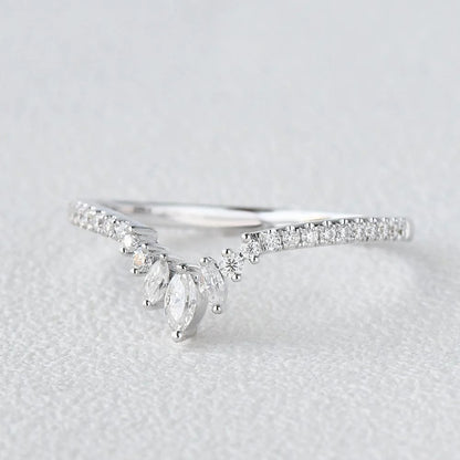 0.60 TCW Marquise And Round Curved Moissanite Wedding Band