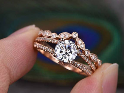 1.00 CT Round Cut Solitaire Split Shank Moissanite Bridal Ring Set
