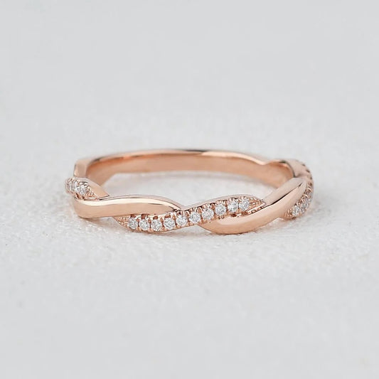 0.50 TCW Round Brilliant Cut Infinity Shank Unique Wedding Band