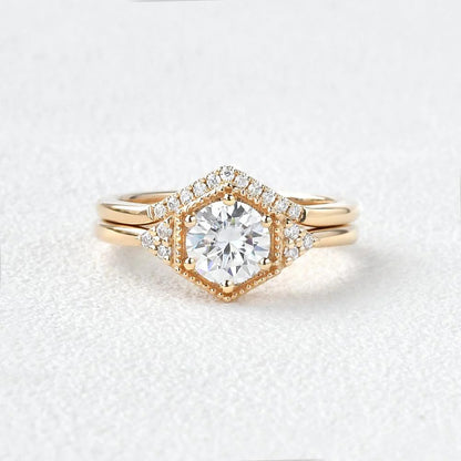 1.00 CT Round Brilliant Cut Moissanite Bridal Engagement Ring Set