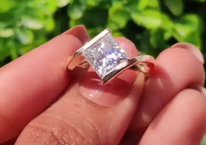 2.00 CT Princess Cut Moissanite Anniversary Ring