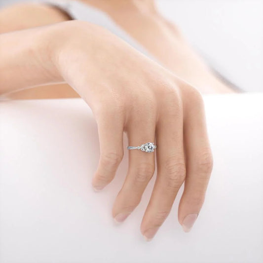 2.00 CT Round Cut Moissanite Engagement Ring