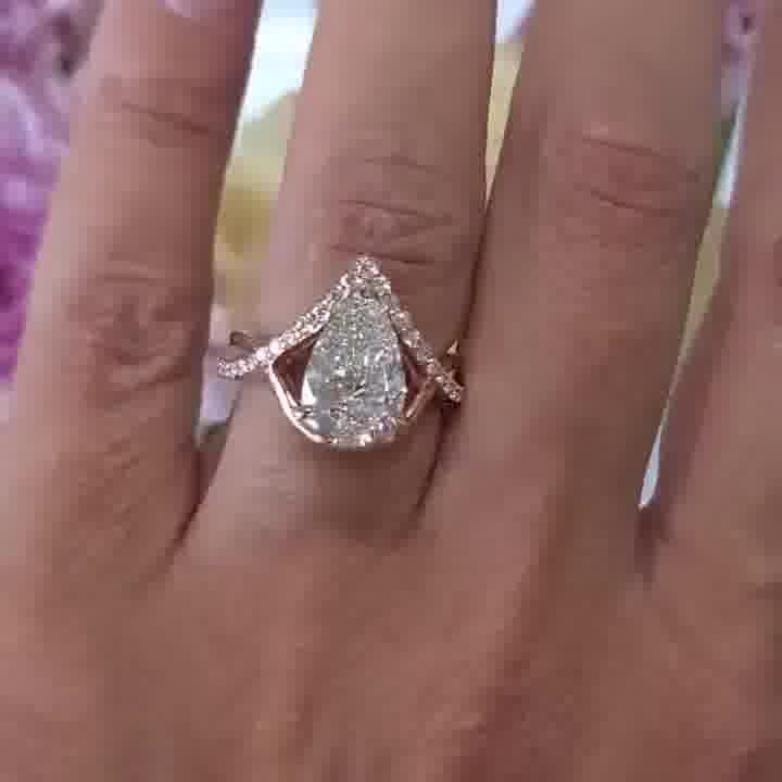 3.00 CT Pear Cut Moissanite Wedding Ring