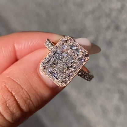 2.5 CT Radiant Cut Moissanite Engagement Ring
