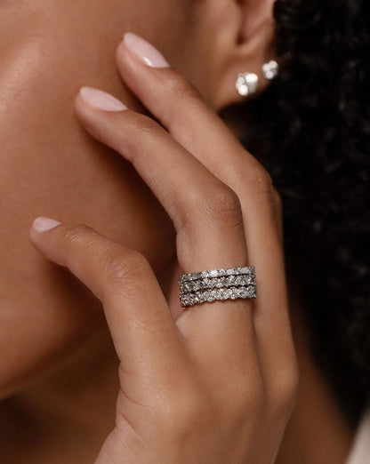 2.00 TCW Baguette & Round Cut Moissanite Cluster Diamond Wedding Band