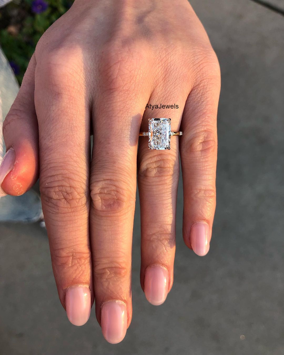 4.00 CT Radiant Cut Moissanite Engagement Ring