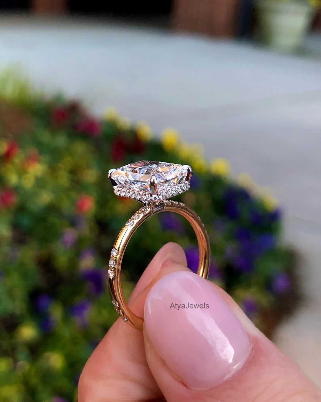 4.00 CT Radiant Cut Moissanite Engagement Ring