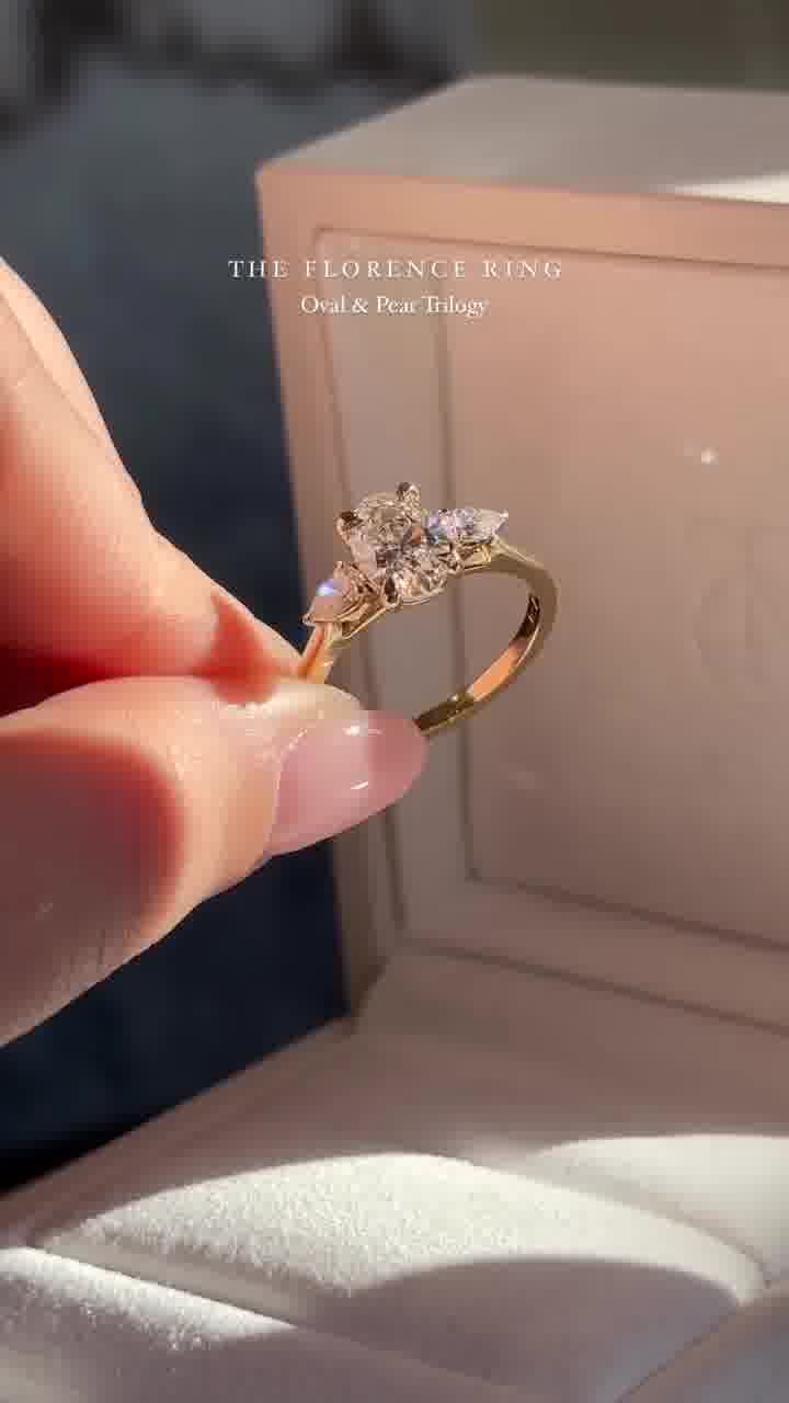 3.00 CT Oval Cut Moissanite Anniversary Ring