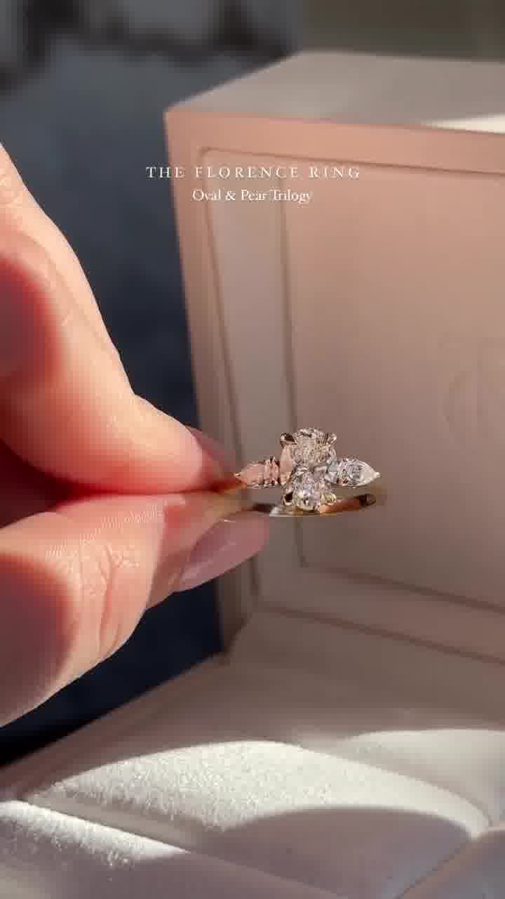 3.00 CT Oval Cut Moissanite Anniversary Ring