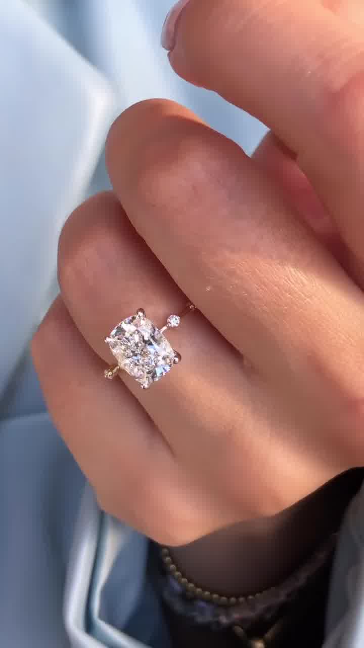 2.00 CT Cushion Cut Moissanite Engagement Ring