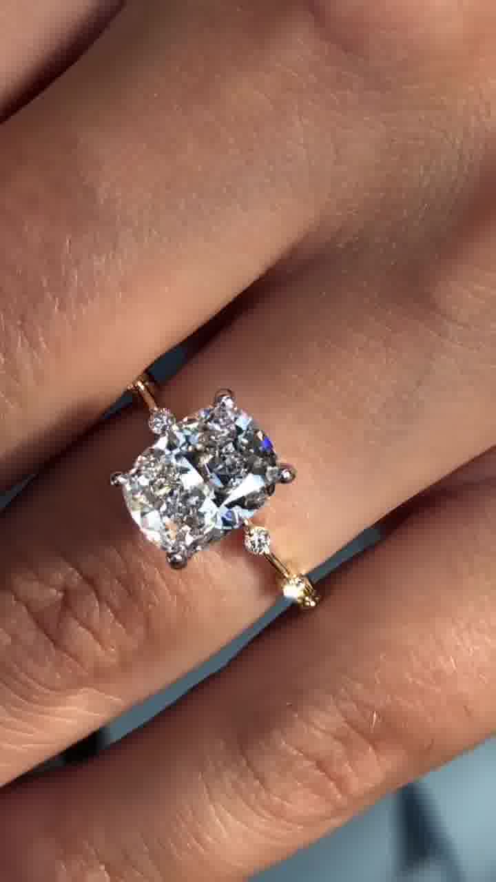 2.00 CT Cushion Cut Moissanite Engagement Ring