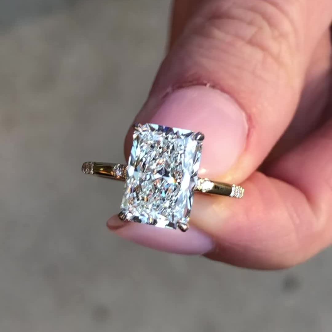 4.00 CT Radiant Cut Moissanite Engagement Ring