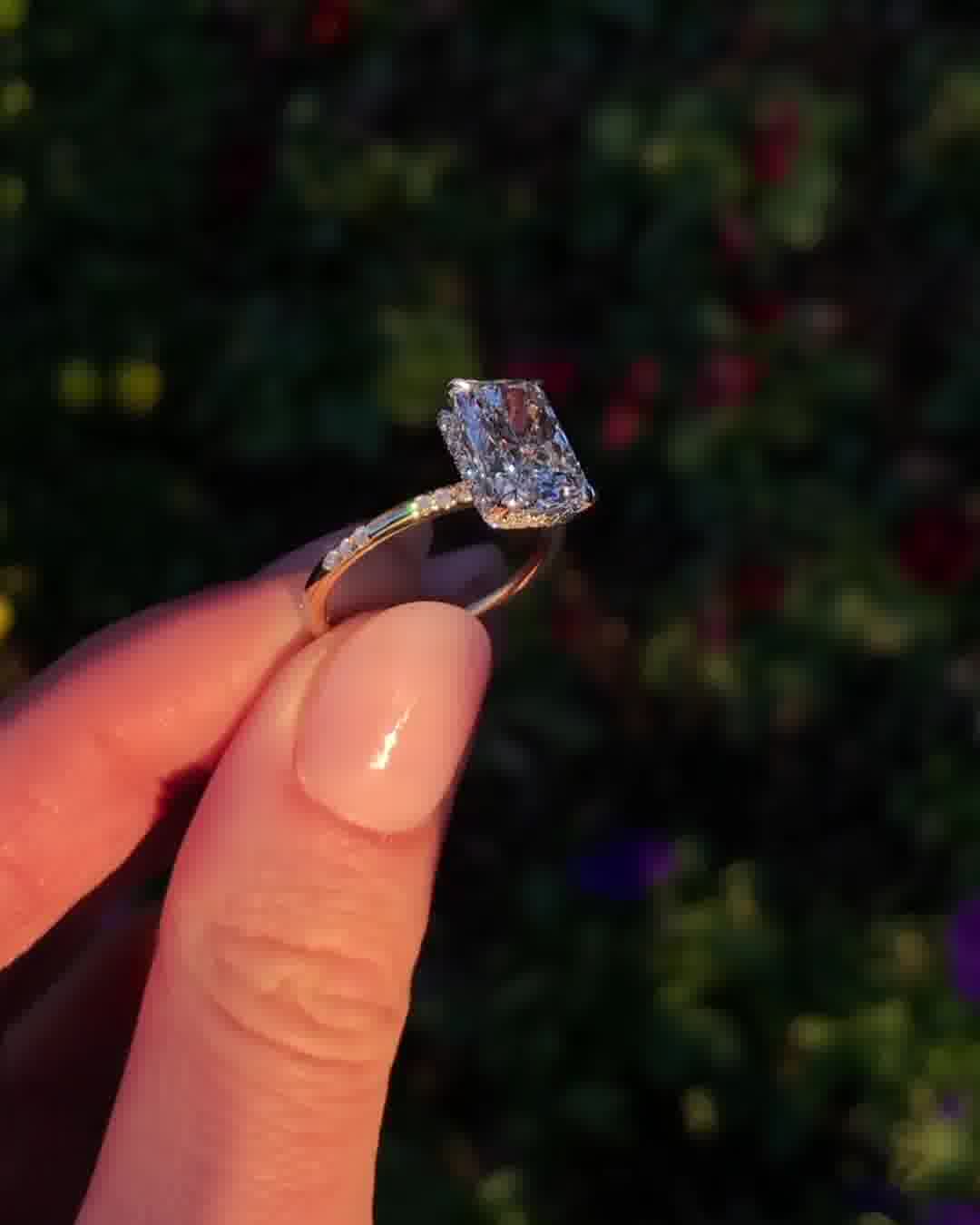 4.00 CT Radiant Cut Moissanite Engagement Ring