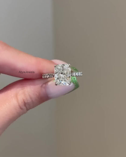 2.50 CT Cushion Cut Moissanite Anniversary Ring