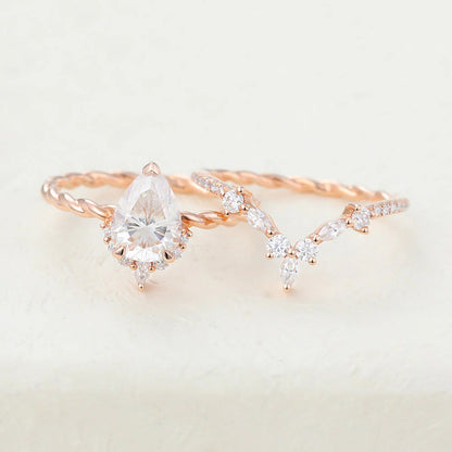 2.50 CT Pear Cut Moissanite Wedding Bridal Ring Set