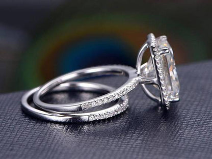 2.50 CT Radiant Cut Halo Style Moissanite Bridal Ring Set