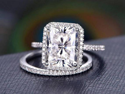 2.50 CT Radiant Cut Halo Style Moissanite Bridal Ring Set
