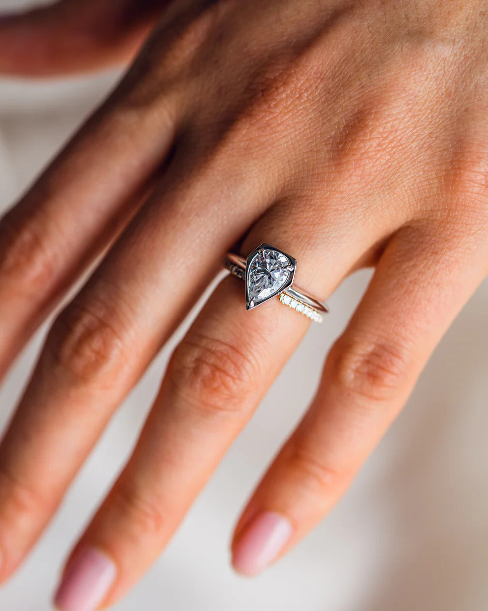 Unique Engagement Matching Ring 18K Solid Yellow Gold Eternity Bnad