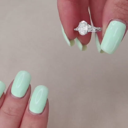 2.00 CT Oval CUt Moissanite Engagement Ring