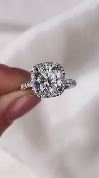 2.00 CT Cushion Cut Moissanite Engagement Ring