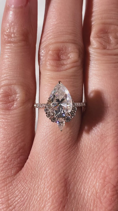 2.50 CT Pear Cut Moissanite Bridal Wedding Ring