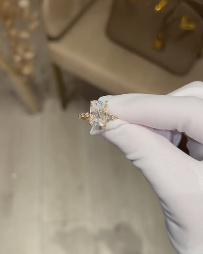 3.00 CT Radiant Cut Moissanite Engegament Ring