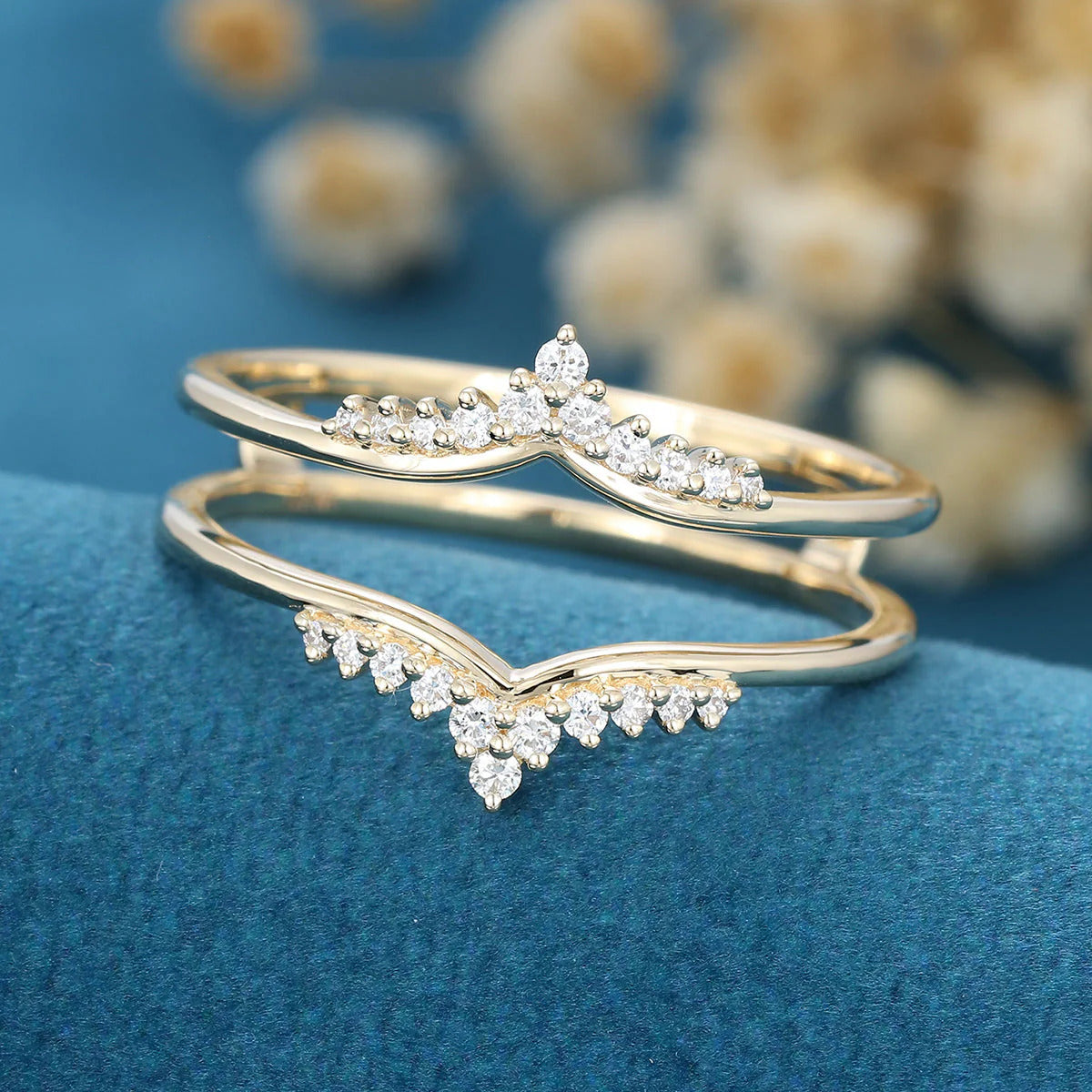 0.77 TCW Round Shaped Moissanite Unique Wedding Band